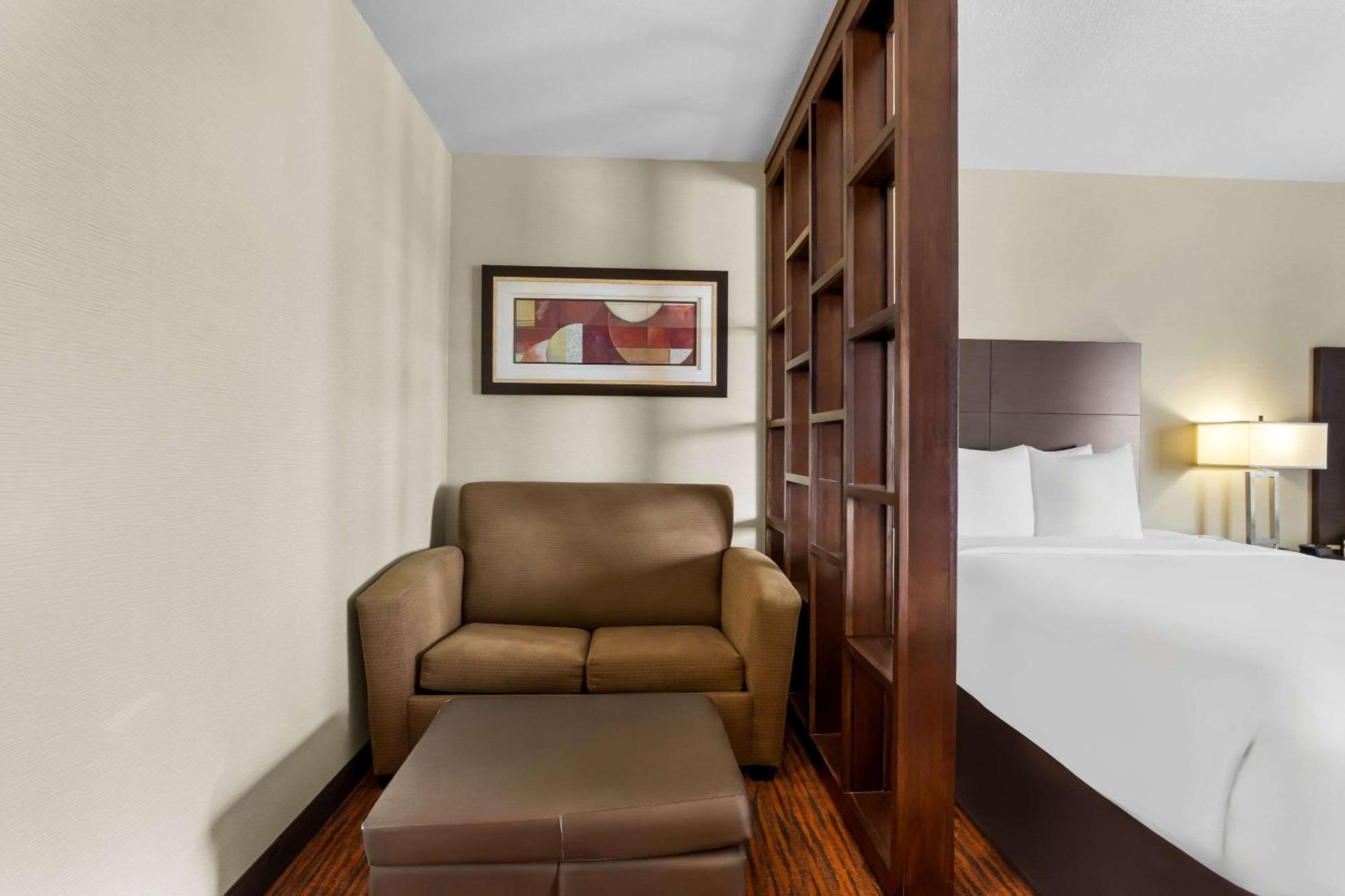 Comfort Suites Clovis Luaran gambar