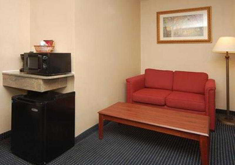 Comfort Suites Clovis Luaran gambar