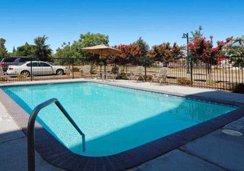 Comfort Suites Clovis Luaran gambar